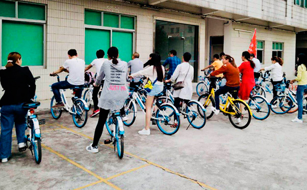 陽春三月，萬物復(fù)蘇，2018智彤第一次的春游