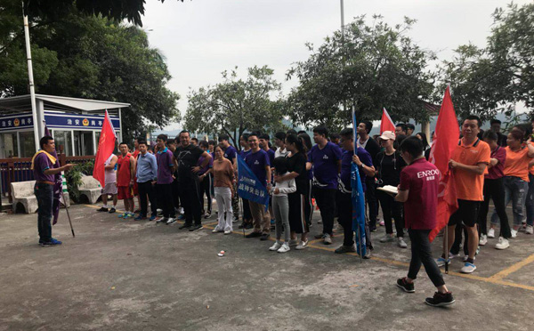 金馬爭霸賽火箭隊8公里徒步拉練，振奮人心！